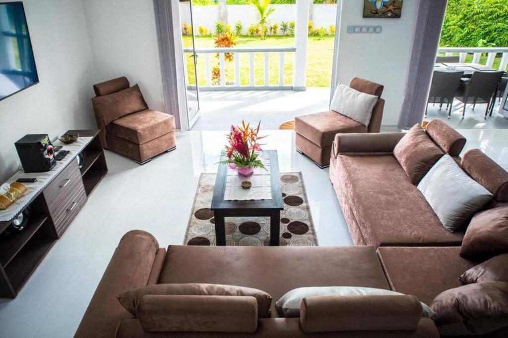 Island Charm Of Praslin Villa Victoria Exterior photo